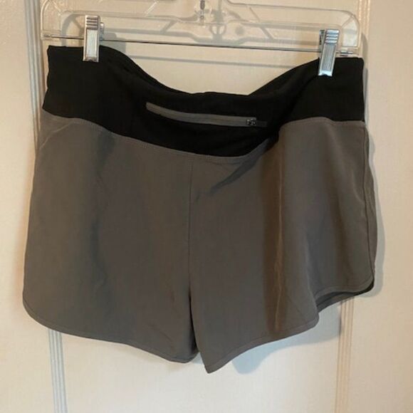 Starter Gray/Black Dri Star drawstring waist shorts, size M - Picture 3 of 4
